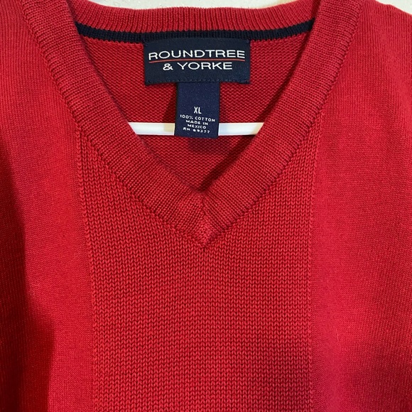 ROUND TREE & YORKE RED VEST FOR MAN SIZE XL - Picture 2 of 5